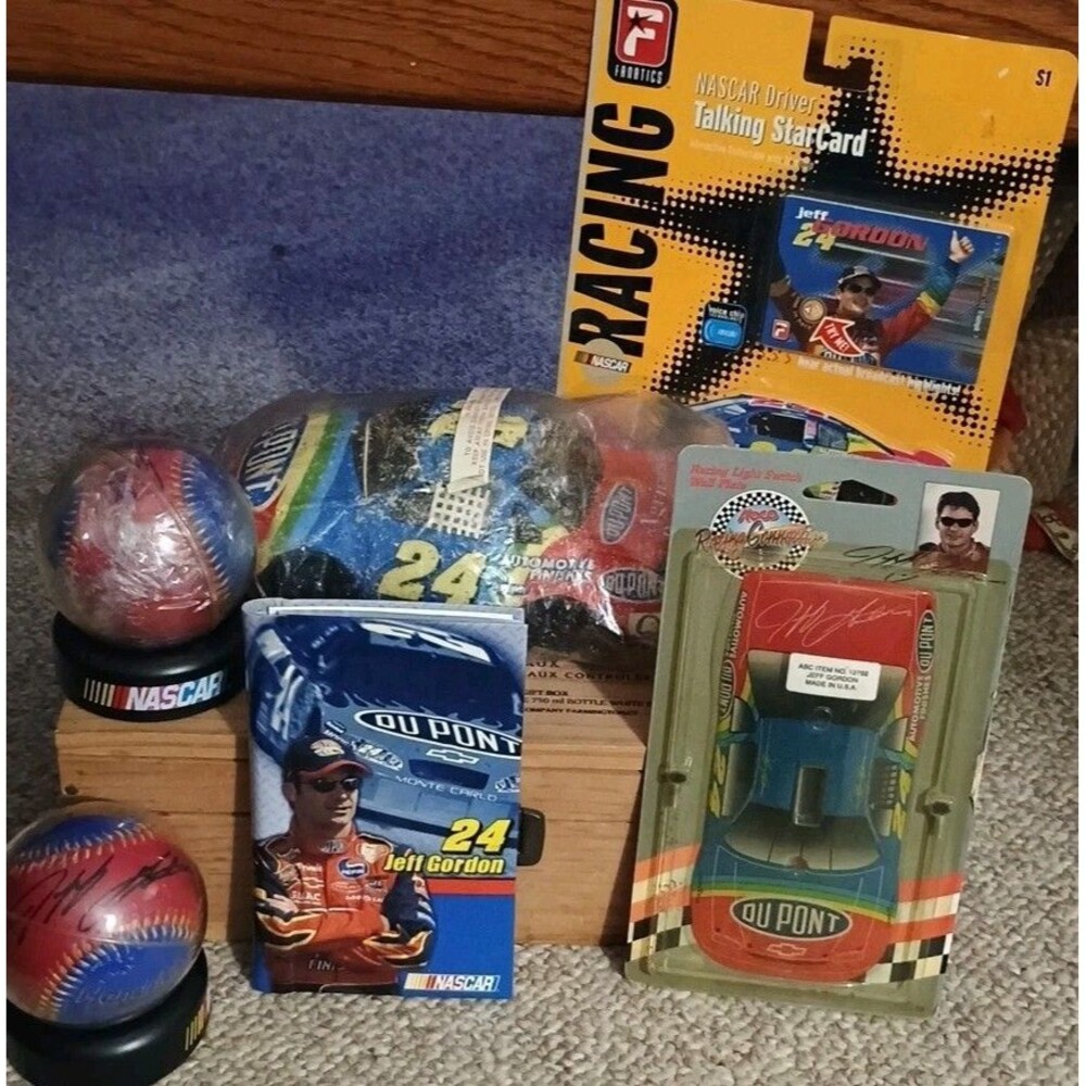 NASCAR Jeff Gordon Lot Signed Ball New Memoribilia